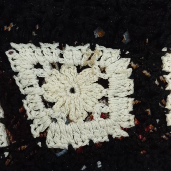 Crocheted Waist Black Patterned Maxi Skirt - Picture 4 of 8